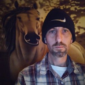 Meet your Posher, Adam